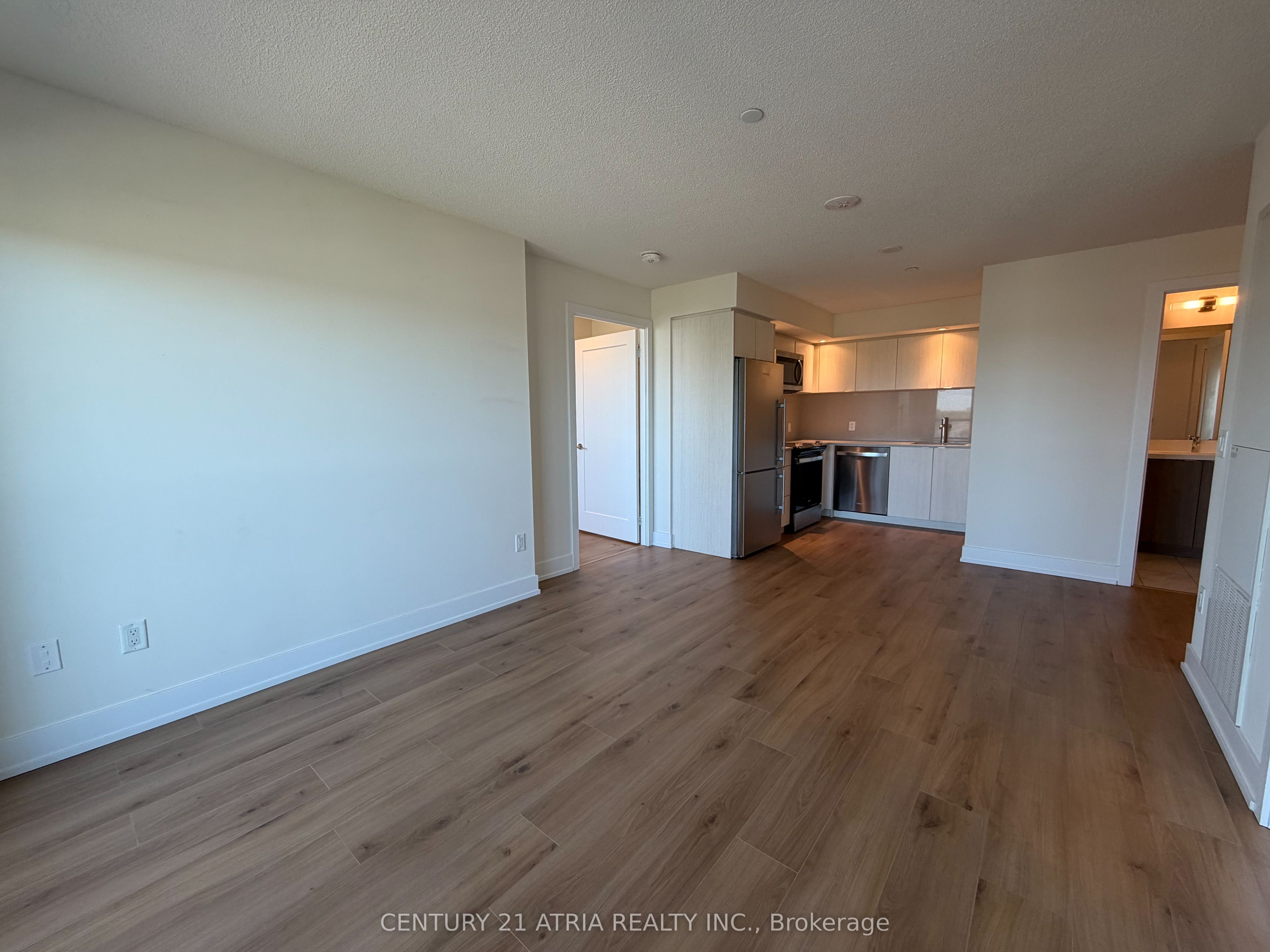 10 Eva Road 1005