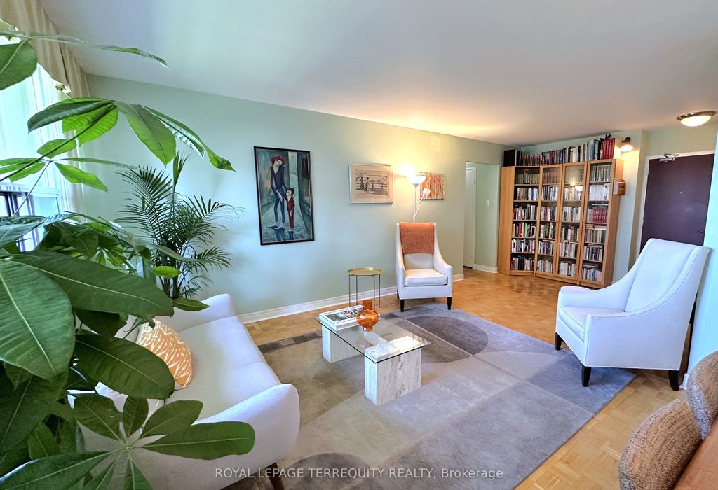 Photo of 360 Ridelle Avenue #817, Toronto, ON M6B 1K1 (MLS # W12449742)