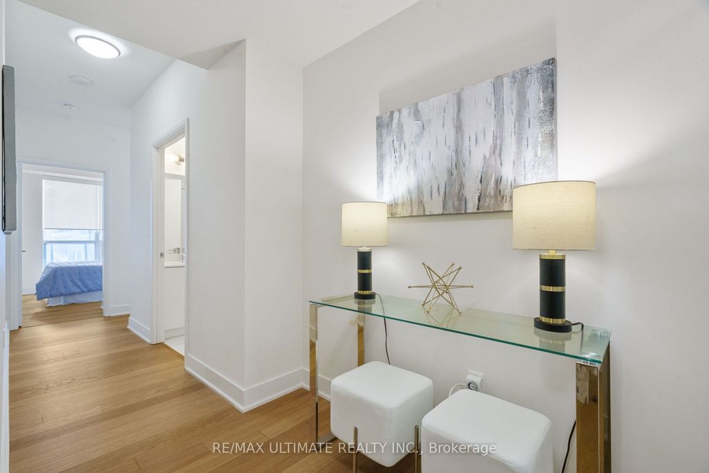Photo of 30 Roehampton Avenue #802, Toronto, ON M4P 0B9 (MLS # C12785948)