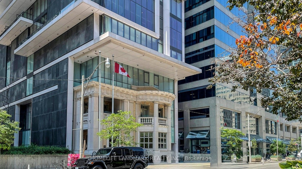 Photo of 426 University Avenue #803, Toronto, ON M5G 1S9 (MLS # C13764044)
