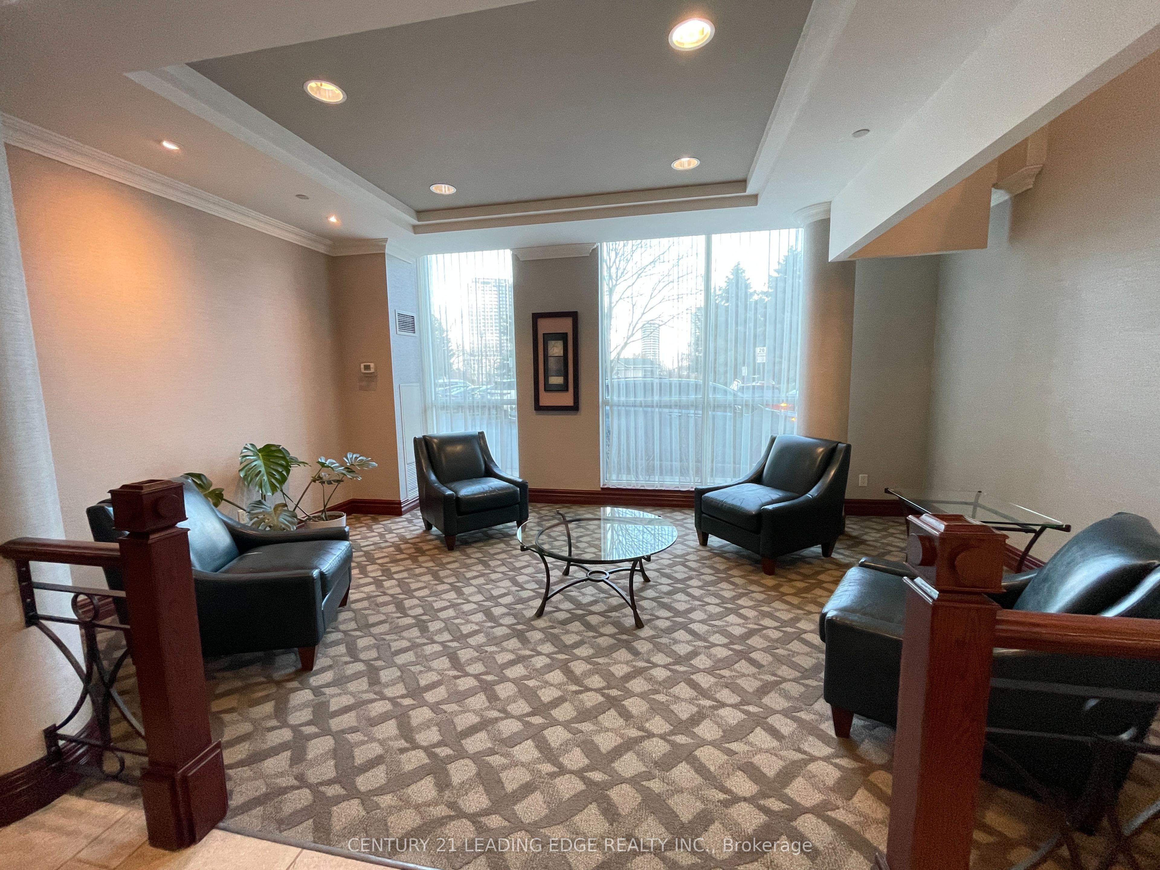 2585 ERIN CENTRE Boulevard 601