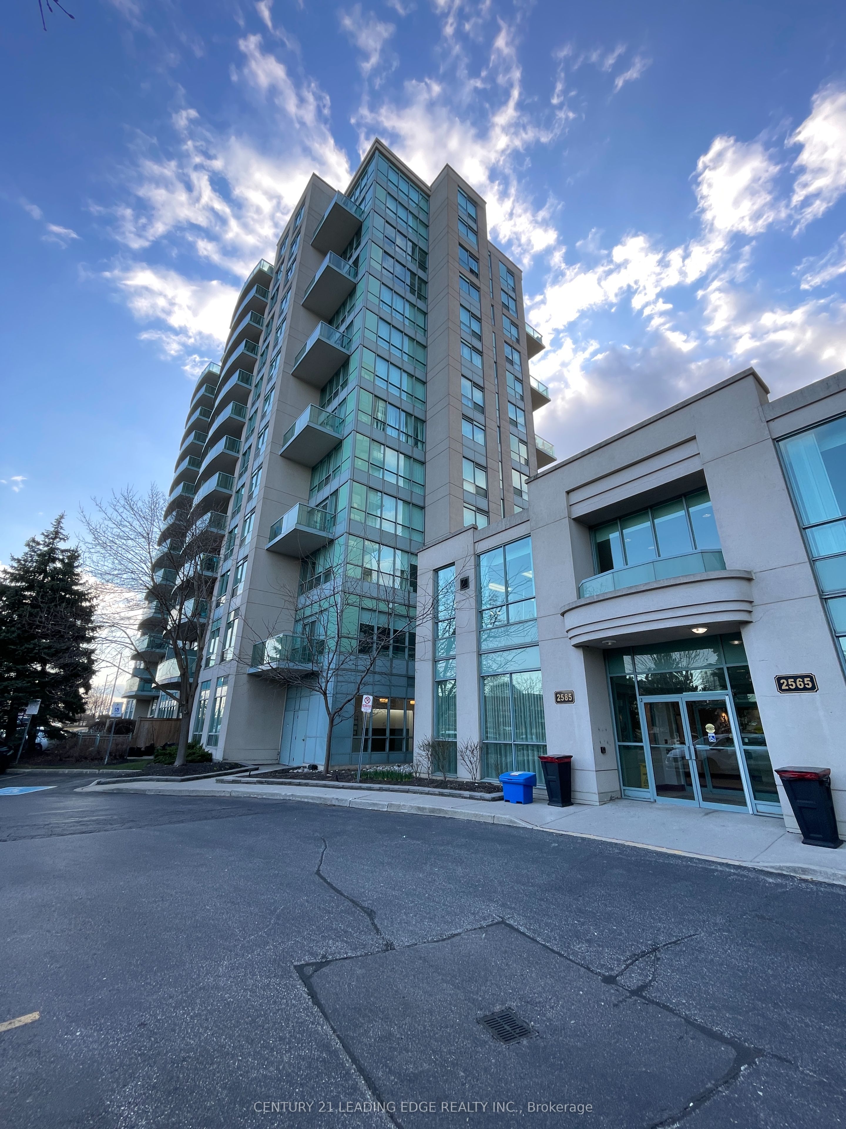 2585 ERIN CENTRE Boulevard 601