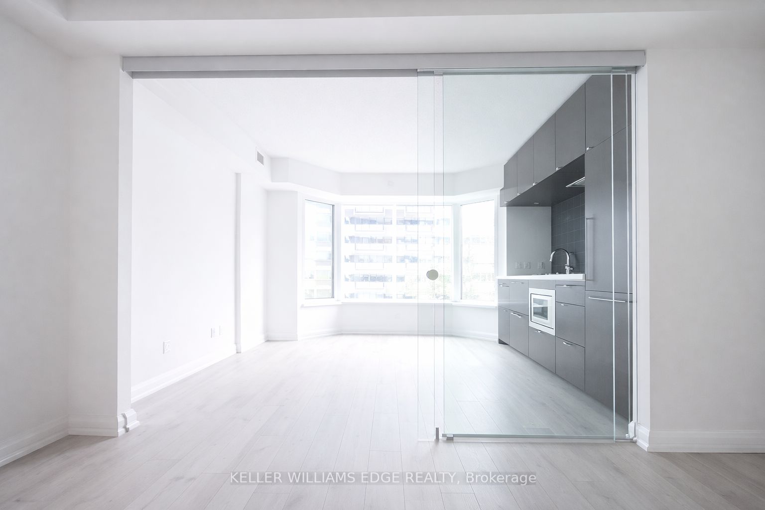 155 Yorkville Avenue 911