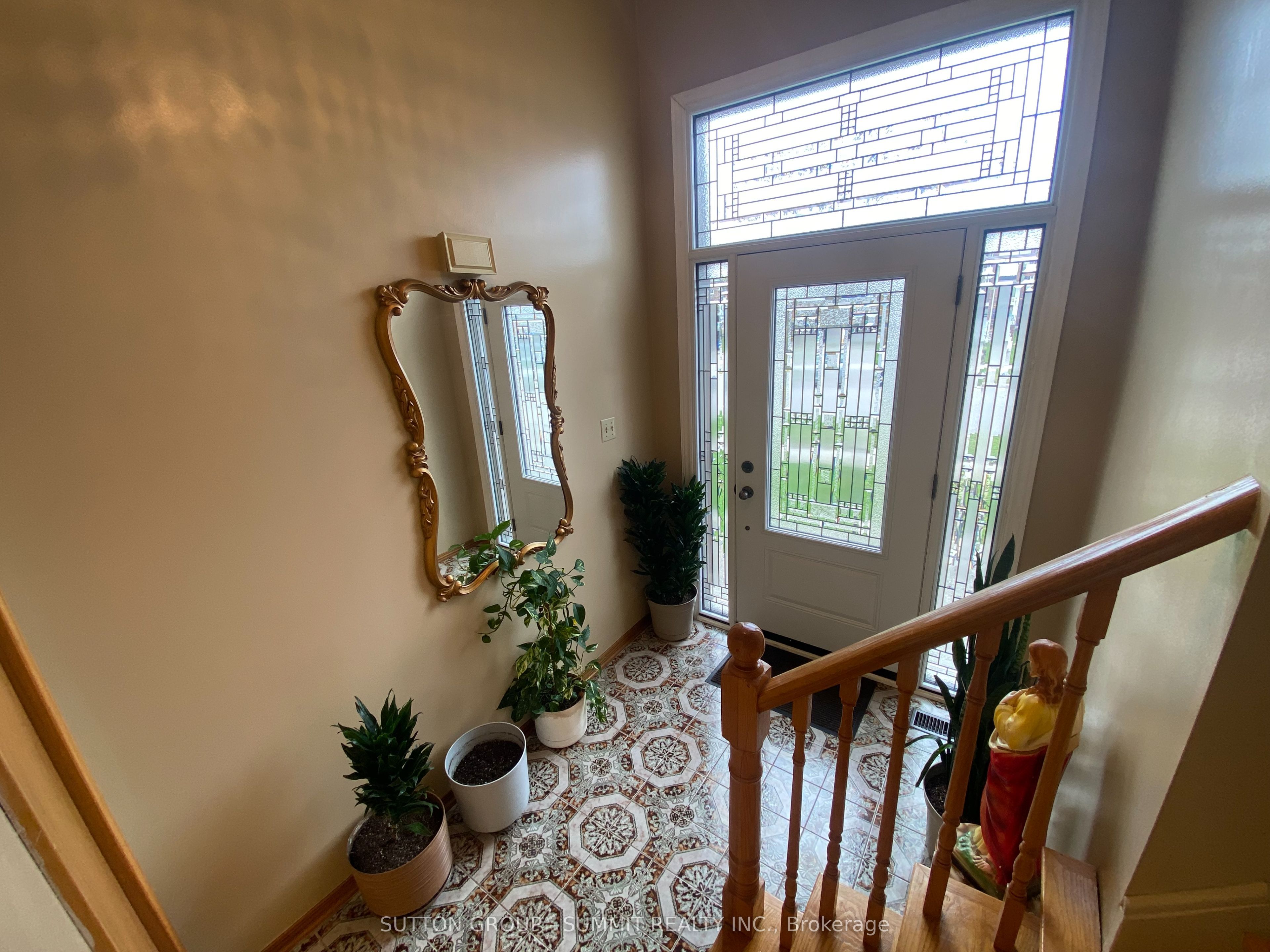 1571 CORKSTONE Glade
