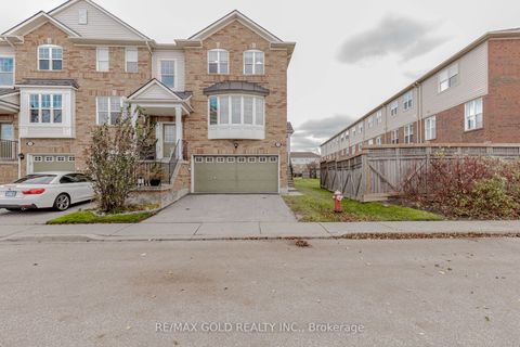 Photo of 5980 Whitehorn Avenue #38, Mississauga, ON L5V 2Y3 (MLS # W12658798)