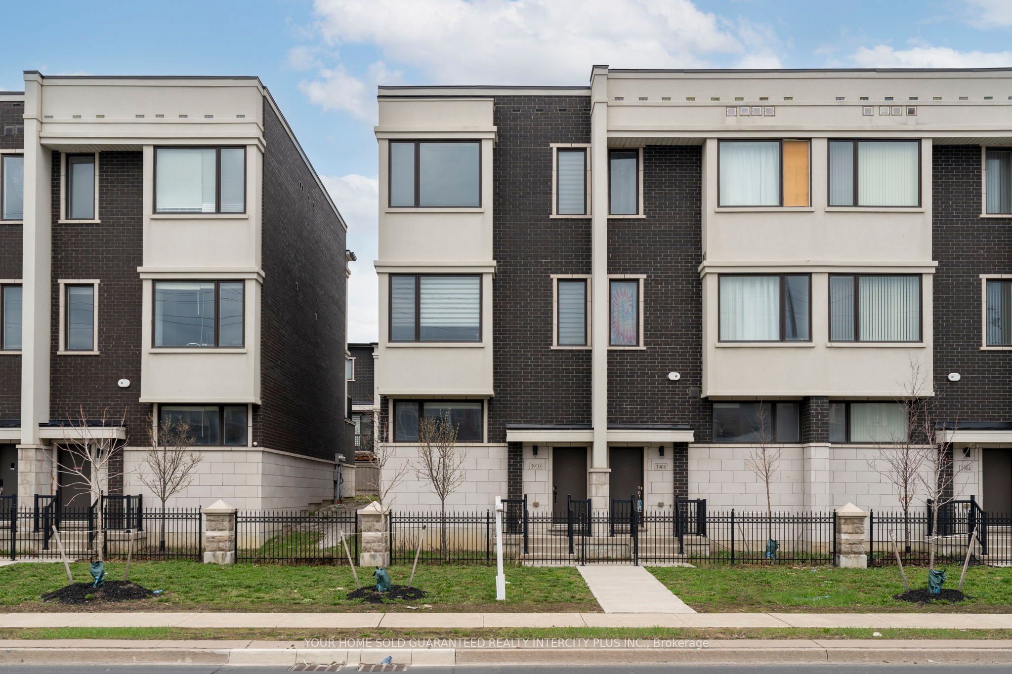 3910 Major Mackenzie Drive