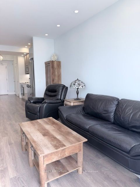 2916 Highway 7 Road 1706