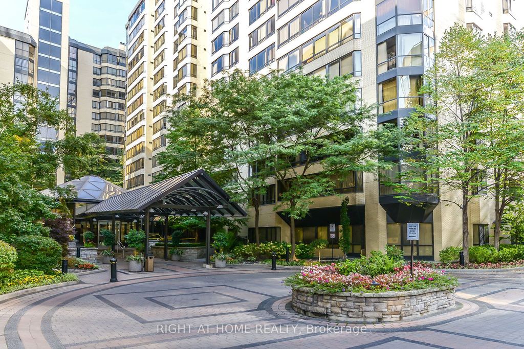 Photo of 195 St Patrick Street #604, Toronto, ON M5T 2Y8 (MLS # C12482852)