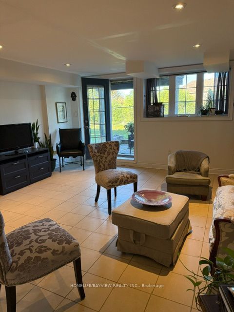 21 Bristlewood Crescent W/O Basement