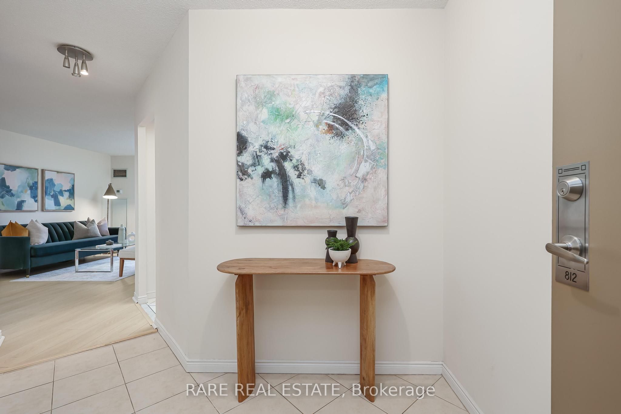 135 Hillcrest Avenue 812