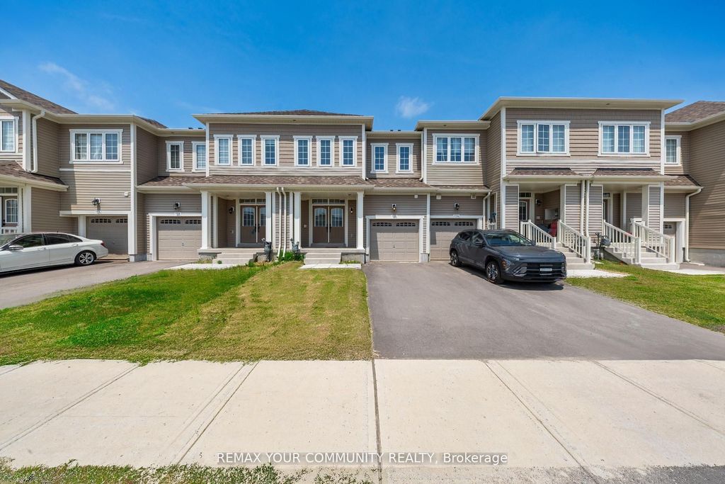 Photo of 727 Potawatomi Crescent, Shelburne, ON L2A 4R5 (MLS # X13131326)