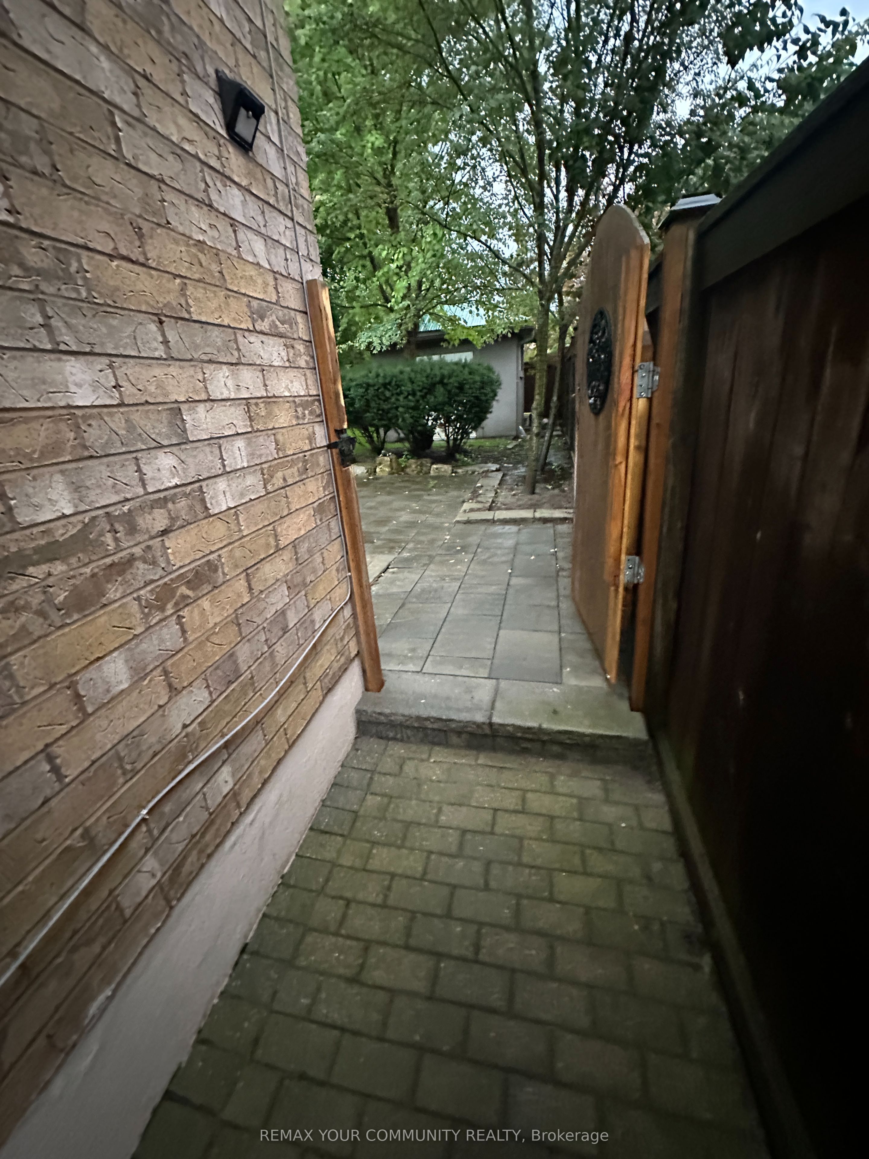 9 Alyssum Court Lower