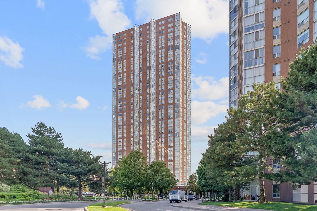 Photo of 7 Concorde Place #2009, Toronto, ON M3C 3N4 (MLS # C12362368)