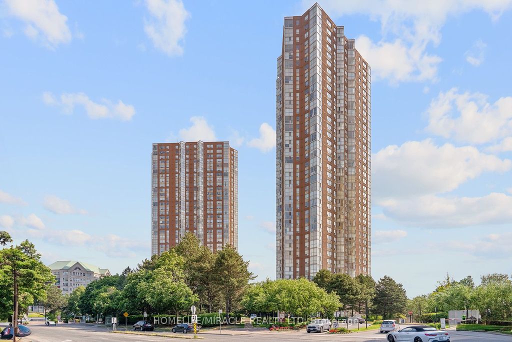 Photo of 7 Concorde Place #2009, Toronto, ON M3C 3N4 (MLS # C12362368)