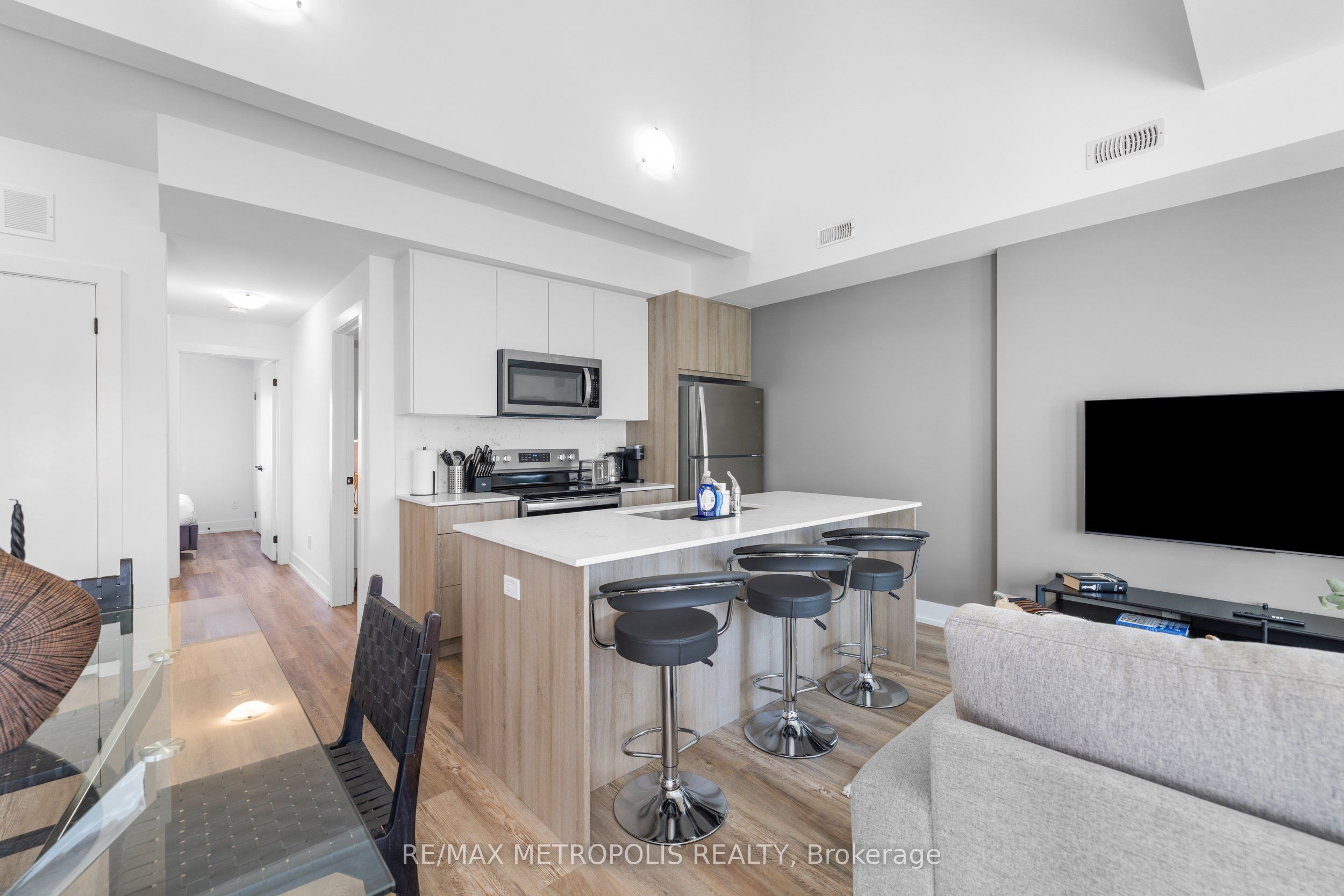 449 Lansdowne Avenue