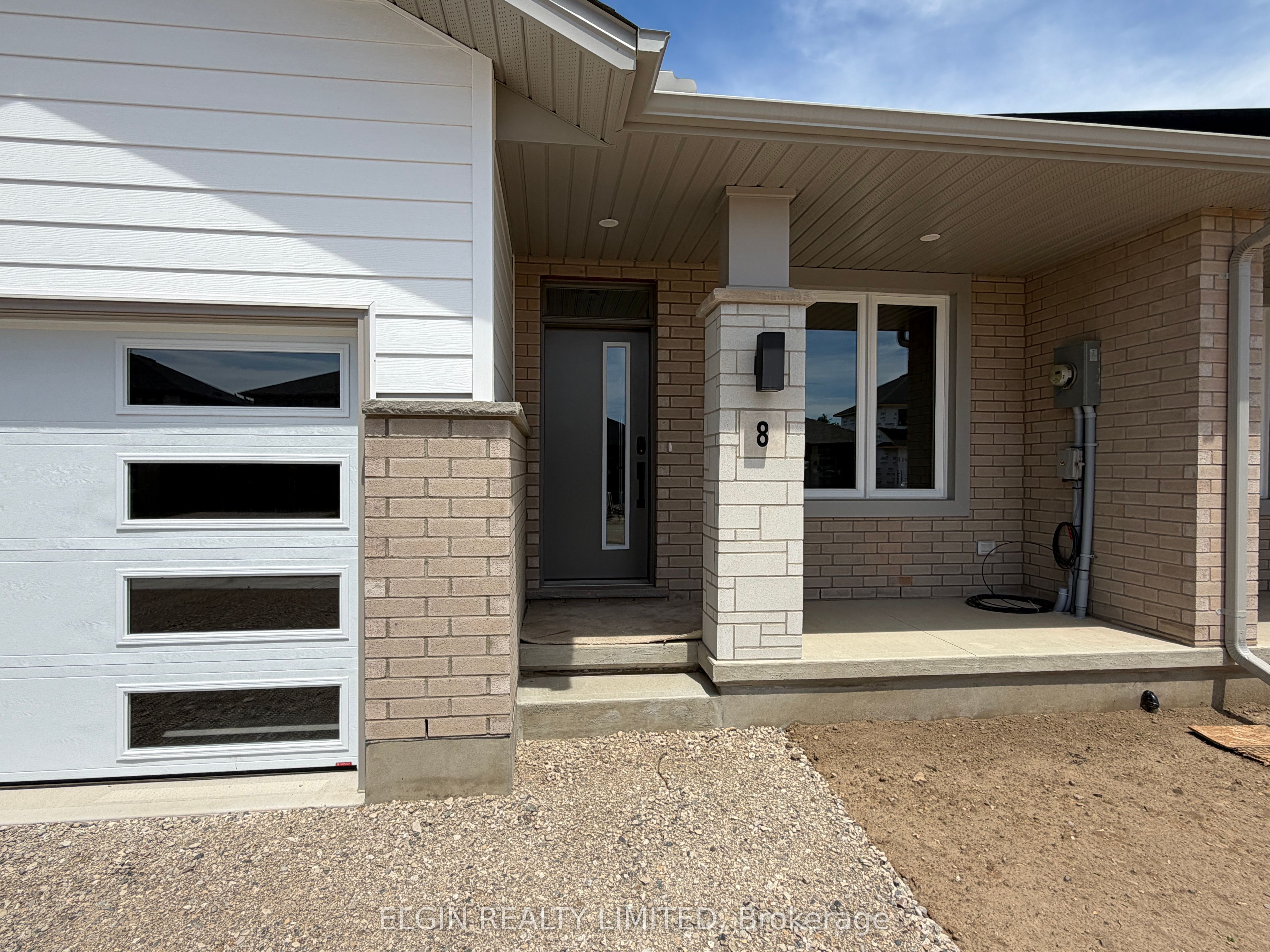 8 Finch Street