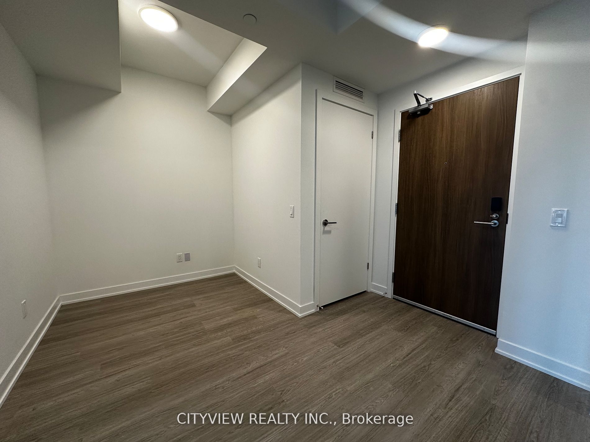 8188 Yonge Street 233