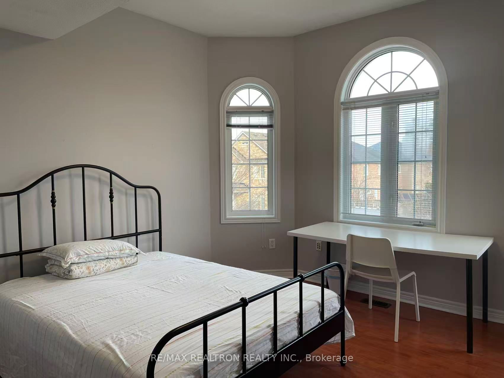 20 Ralph Chalmers Avenue ROOM A