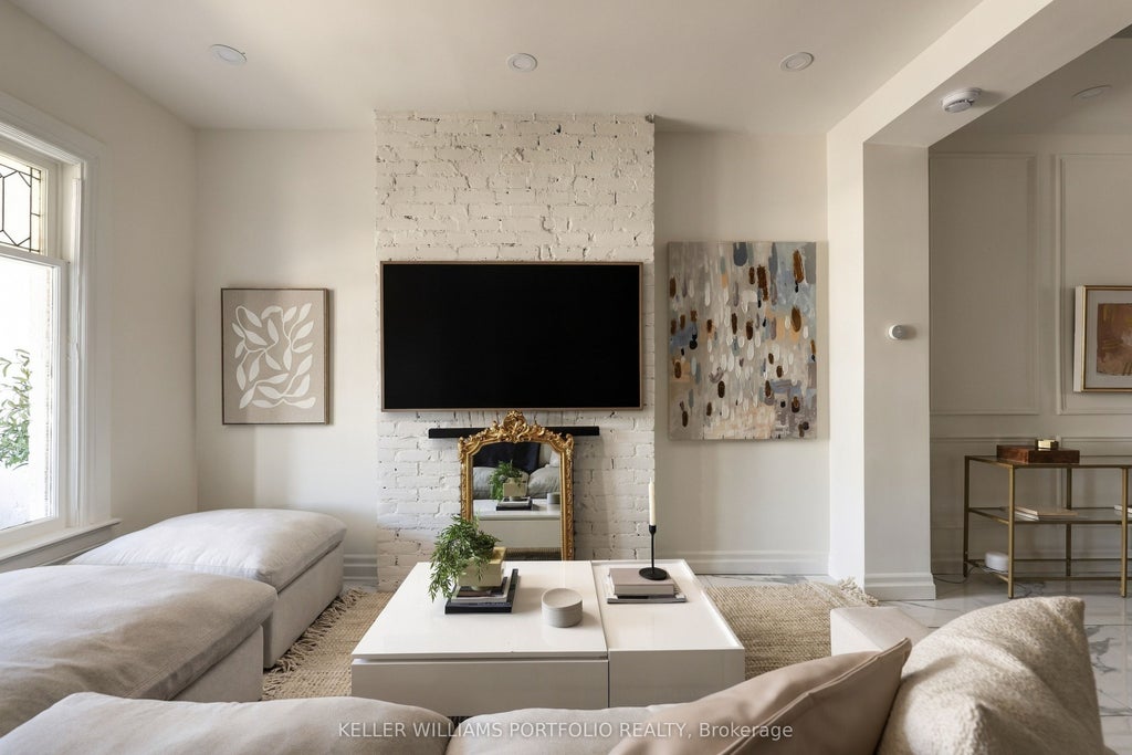 Photo of 1006 Ossington Avenue, Toronto, ON M6G 3V6 (MLS # W14115760)