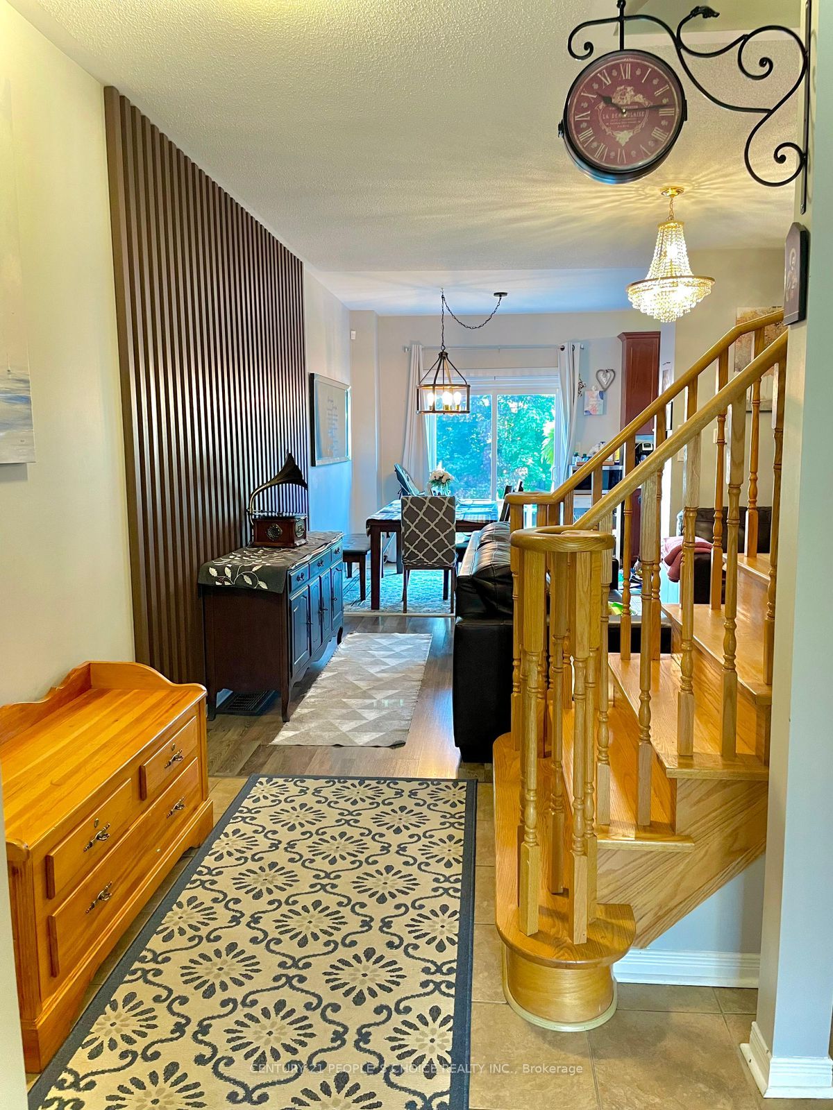 98 Niagara Trail