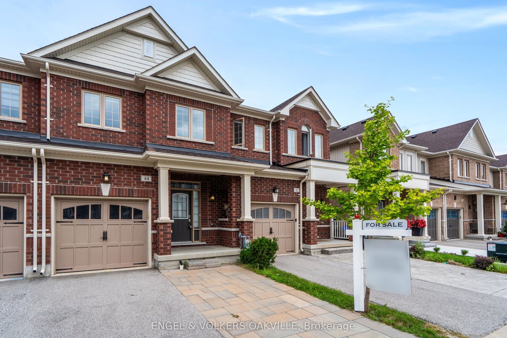 Photo of 44 Clifford Crescent, New Tecumseth, ON L0G 1W0 (MLS # N13818030)