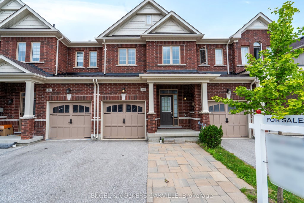 Photo of 44 Clifford Crescent, New Tecumseth, ON L0G 1W0 (MLS # N13818030)
