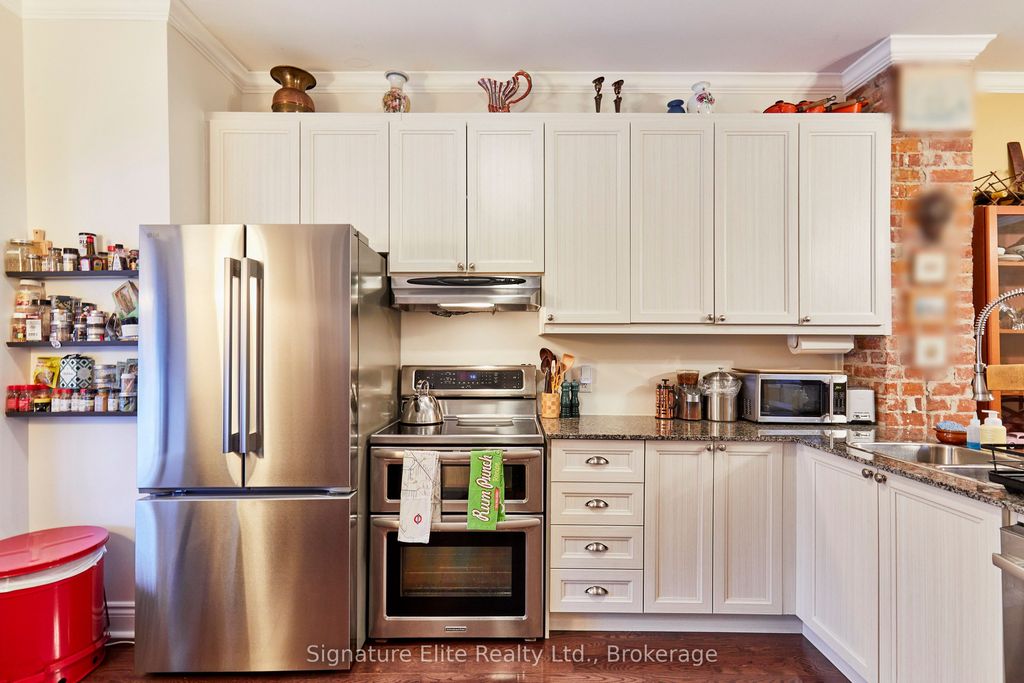 Photo of 340 Pacific Avenue, Toronto, ON M6P 2R1 (MLS # W12834182)