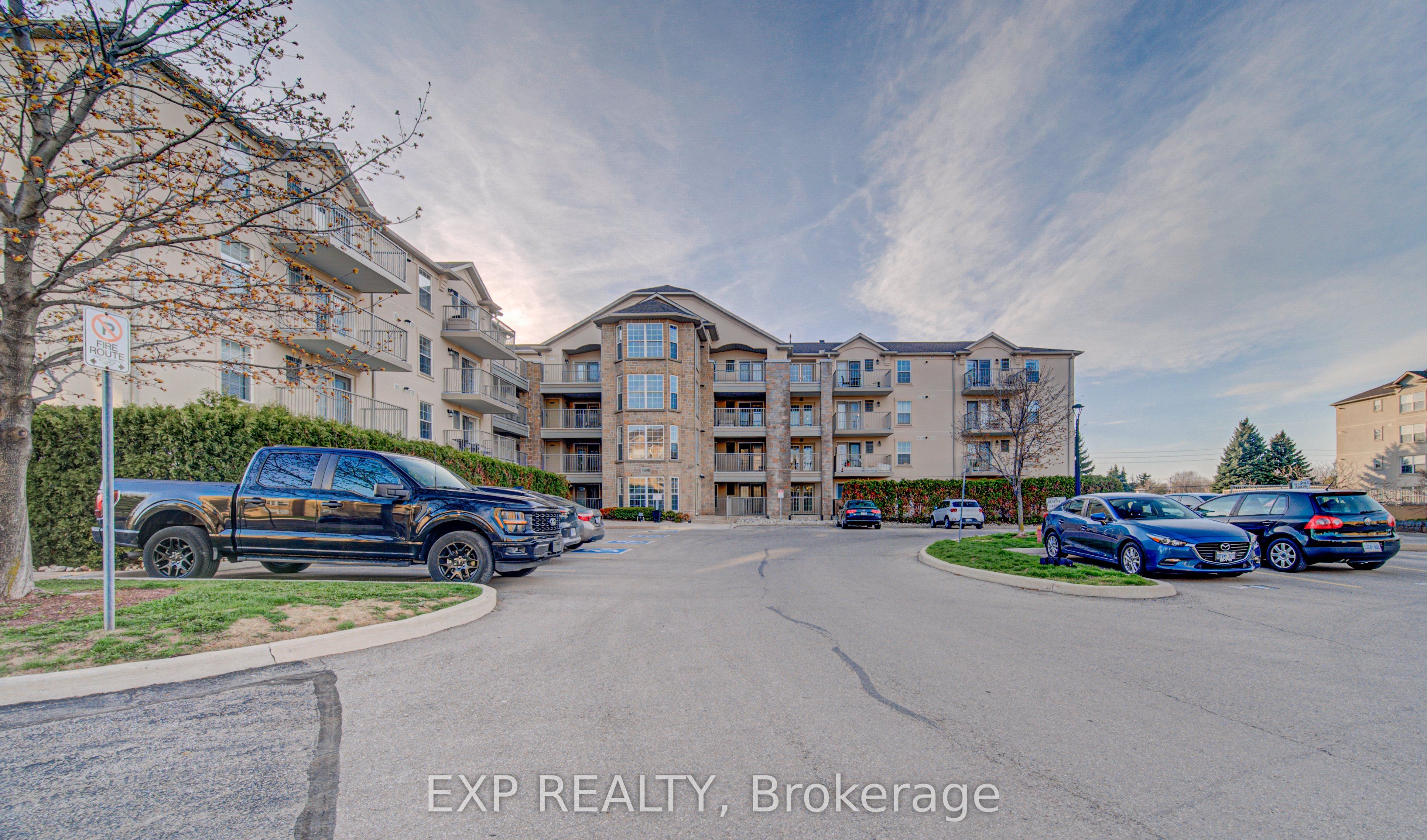 1490 Bishops Gate 106