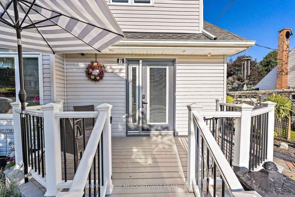 Photo of 7 Temple Road, Halton Hills, ON L7G 3J6 (MLS # W12697714)