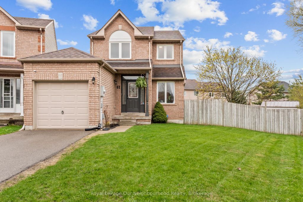 Photo of 61 Fry Crescent, Clarington, ON L1C 4Y3 (MLS # E13093604)