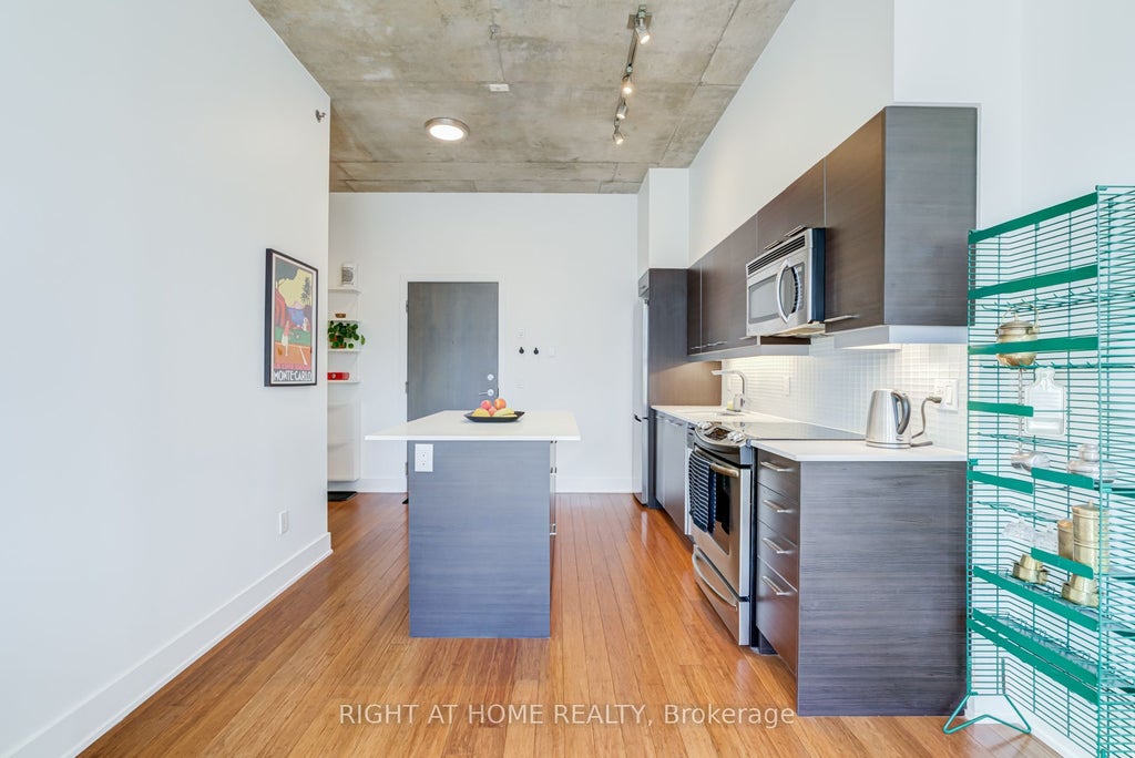 Photo of 90 Trinity Street #805, Toronto, ON M5A 0E4 (MLS # C13751536)