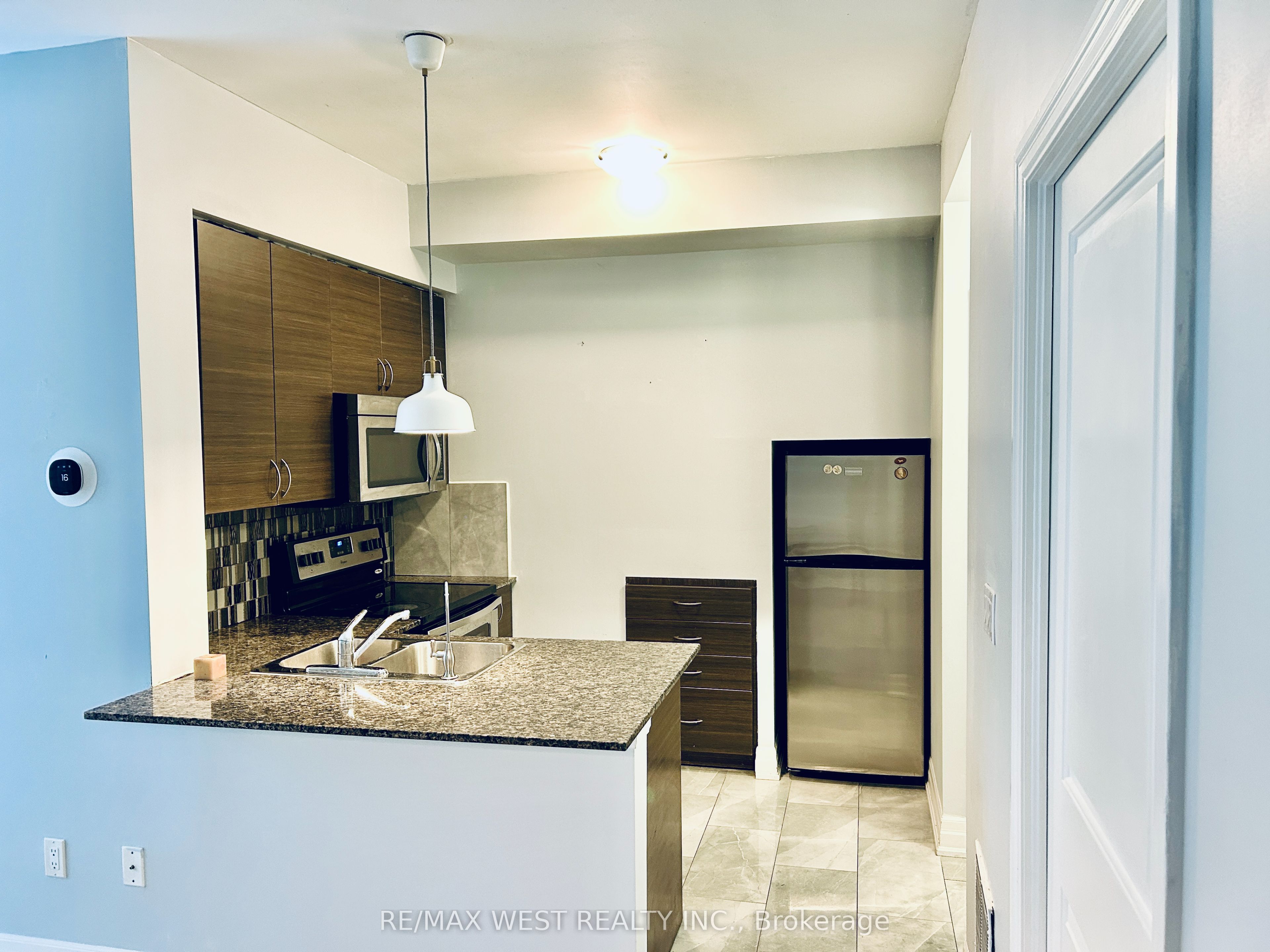 5 Sousa Mendes Street 102