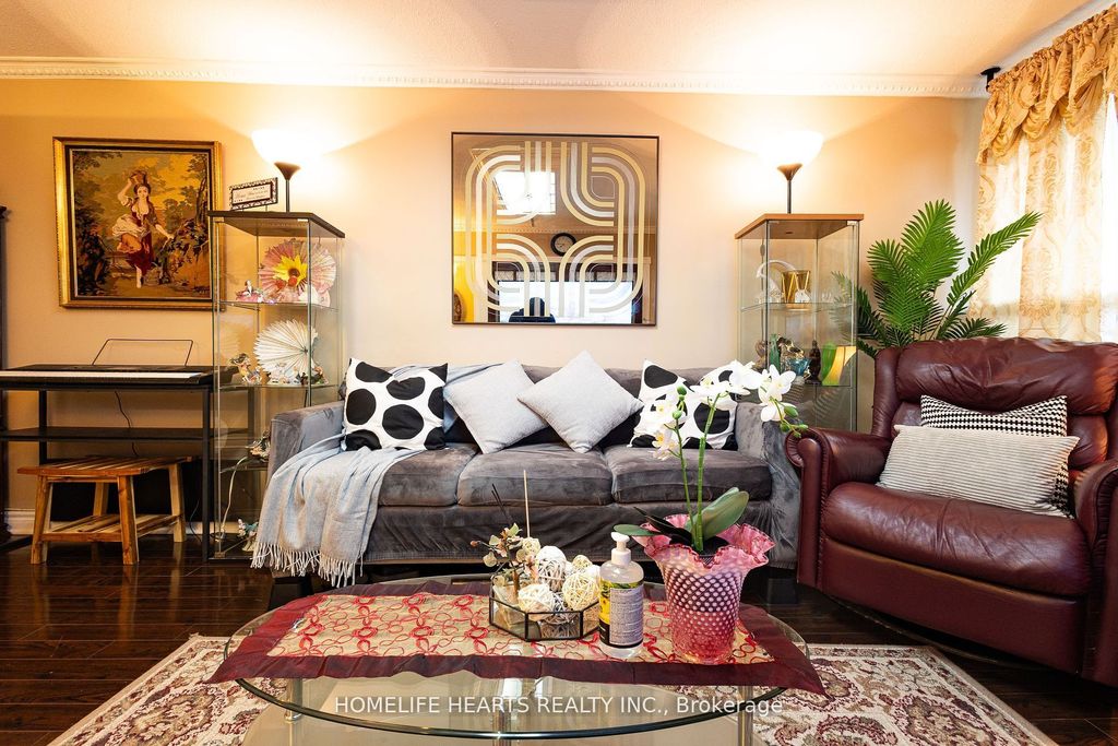 Photo of 140 Leeward Glenway #316, Toronto, ON M3C 2Y9 (MLS # C12399482)