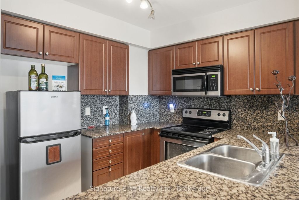 Photo of 1403 Royal York Road #909, Toronto, ON M9P 0A1 (MLS # W13065232)