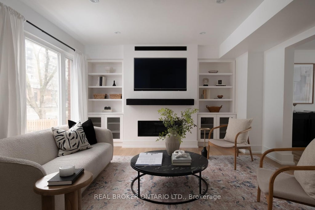 Photo of 276 Gowan Avenue, Toronto, ON M4J 2K6 (MLS # E13788460)