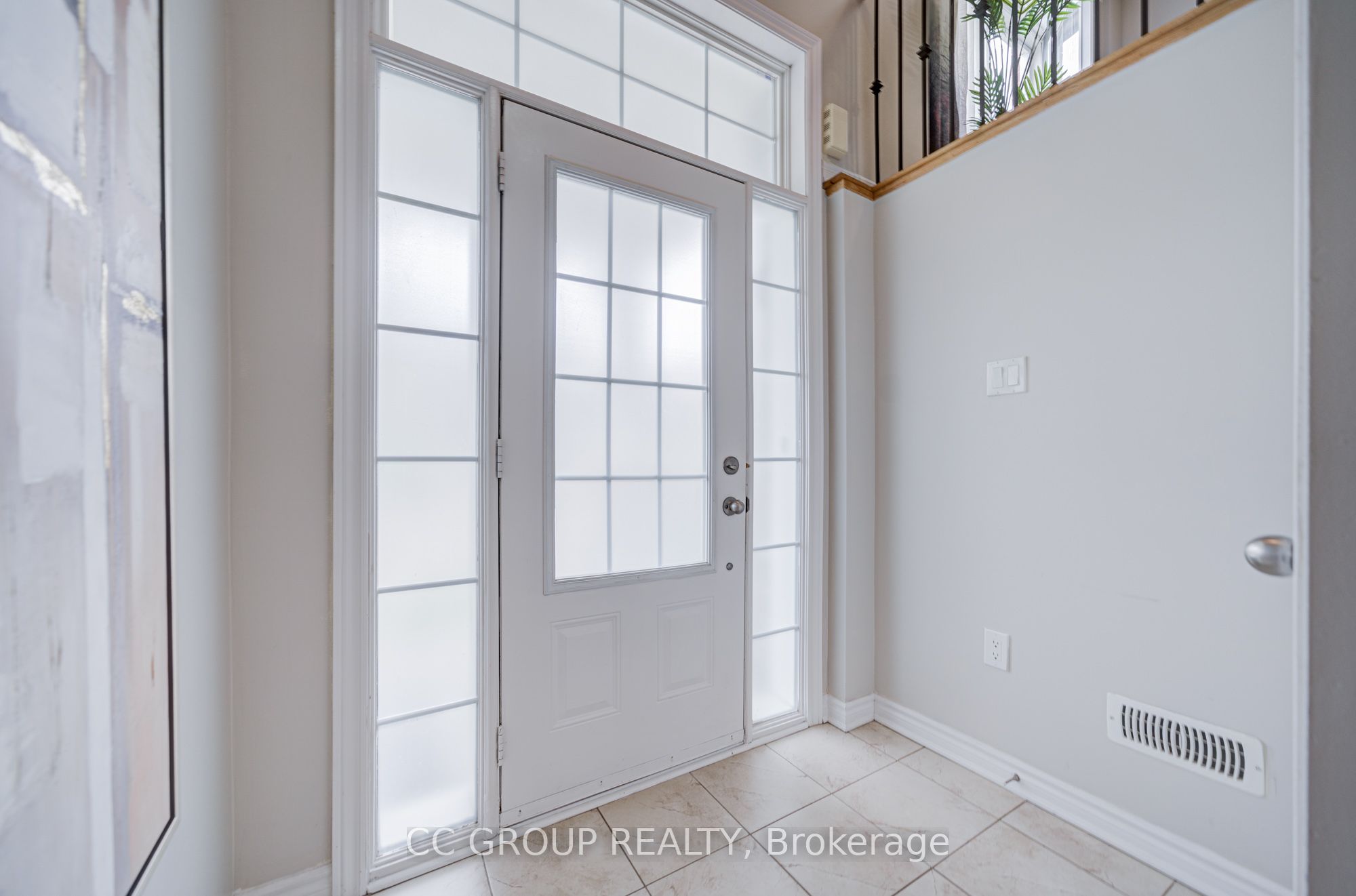 138 Farooq Boulevard S