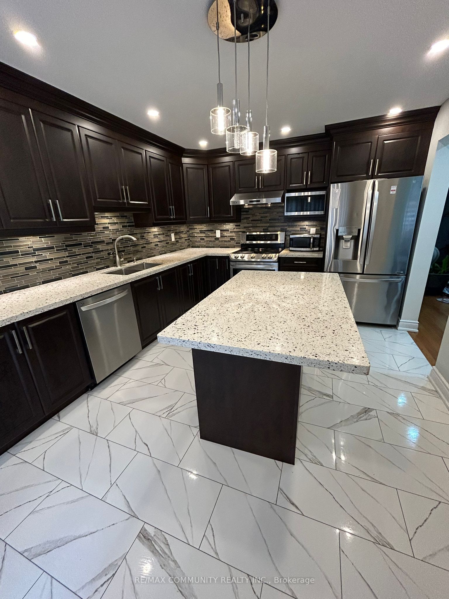 4332 Guildwood Way