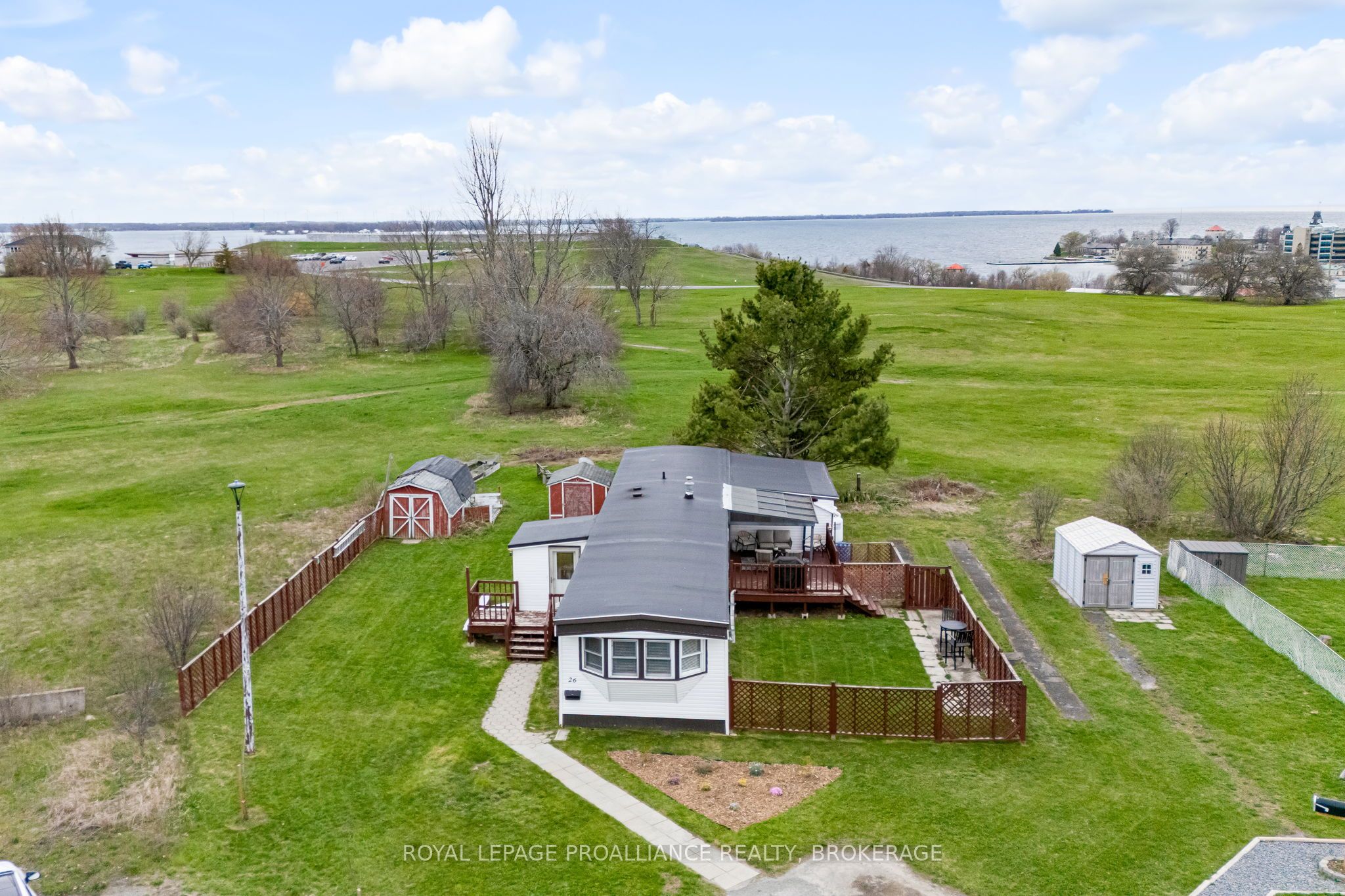 Photo 1 of 37 — 26 Kapyong Crescent, Kingston, ON K7K 5T5