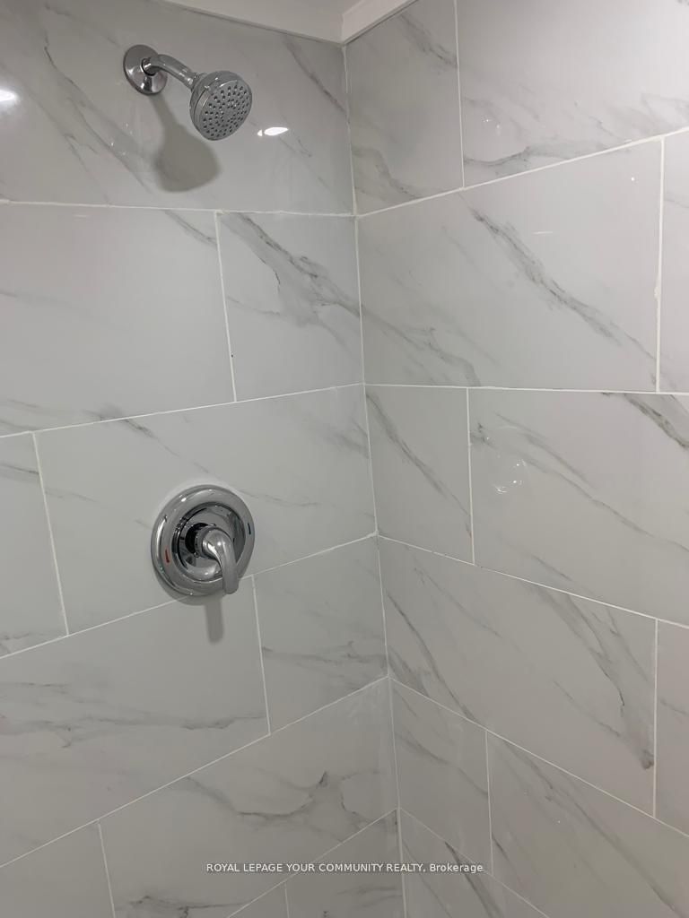 1450 Glen Abbey Gate 1011