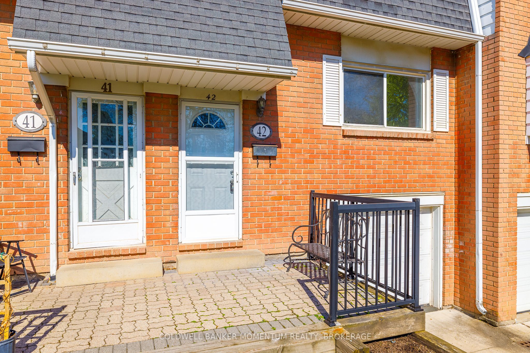 Photo 1 of 35 — 185 DENISTOUN Street 42, Welland, ON L3C 6J6