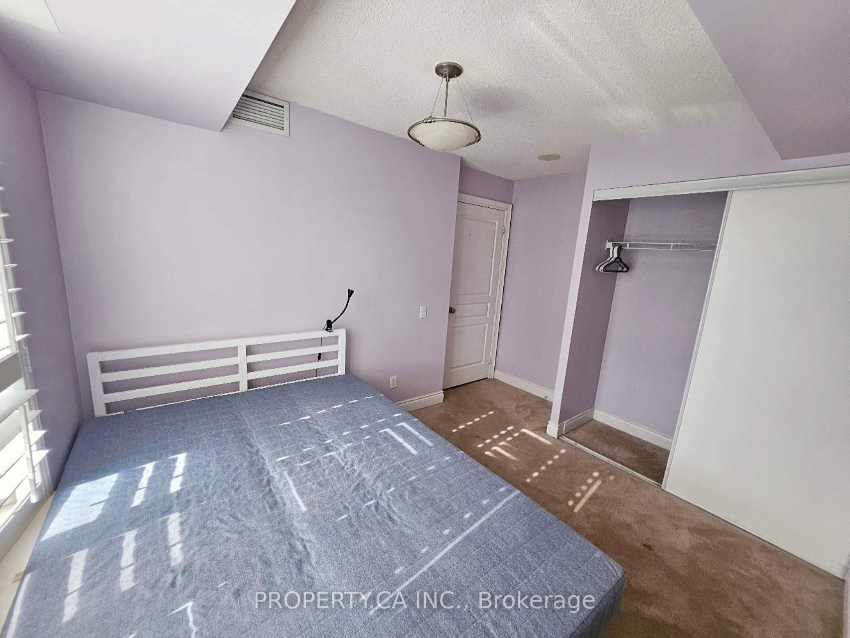 10 Northtown Way 708