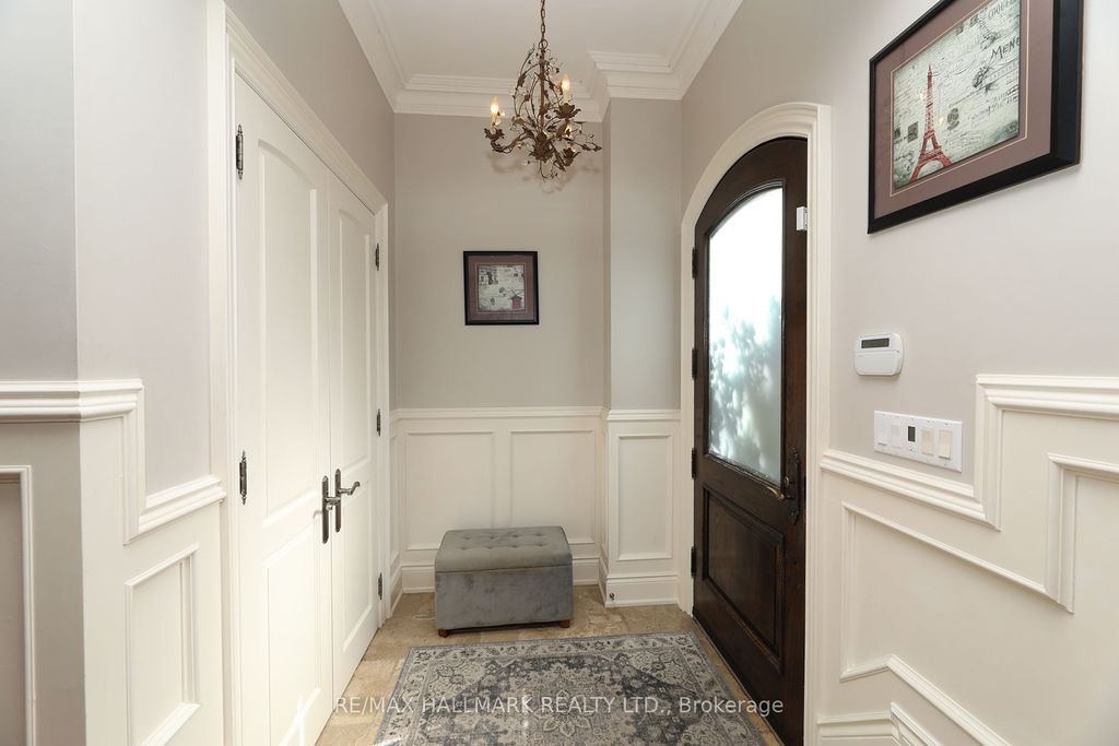 Photo of 370 Douglas Avenue, Toronto, ON M5M 1H4 (MLS # C12670444)