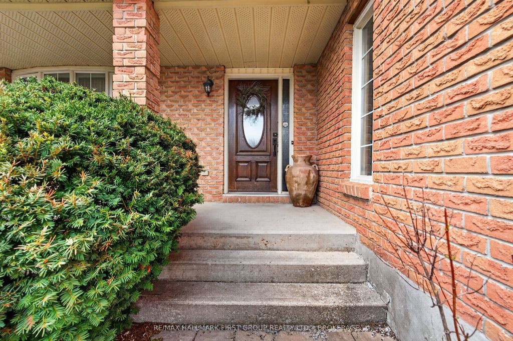 Photo of 1130 Caitlin Crescent, Kingston, ON K7P 2S4 (MLS # X13047016)