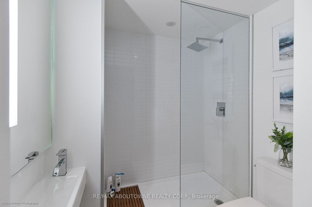 Photo of 629 King Street W #1133, Toronto, ON M5V 0G9 (MLS # C12446439)