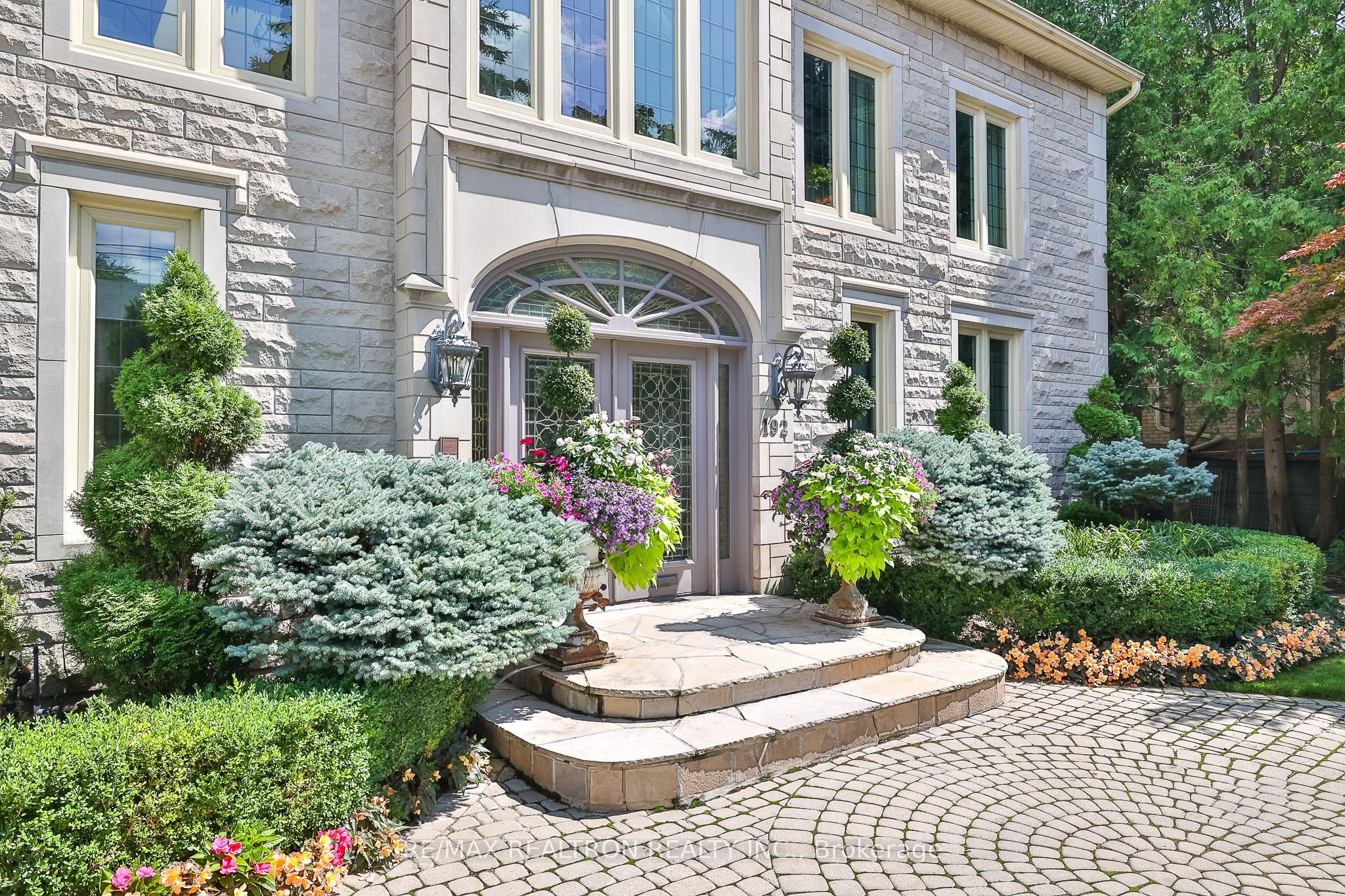 192 The Bridle Path