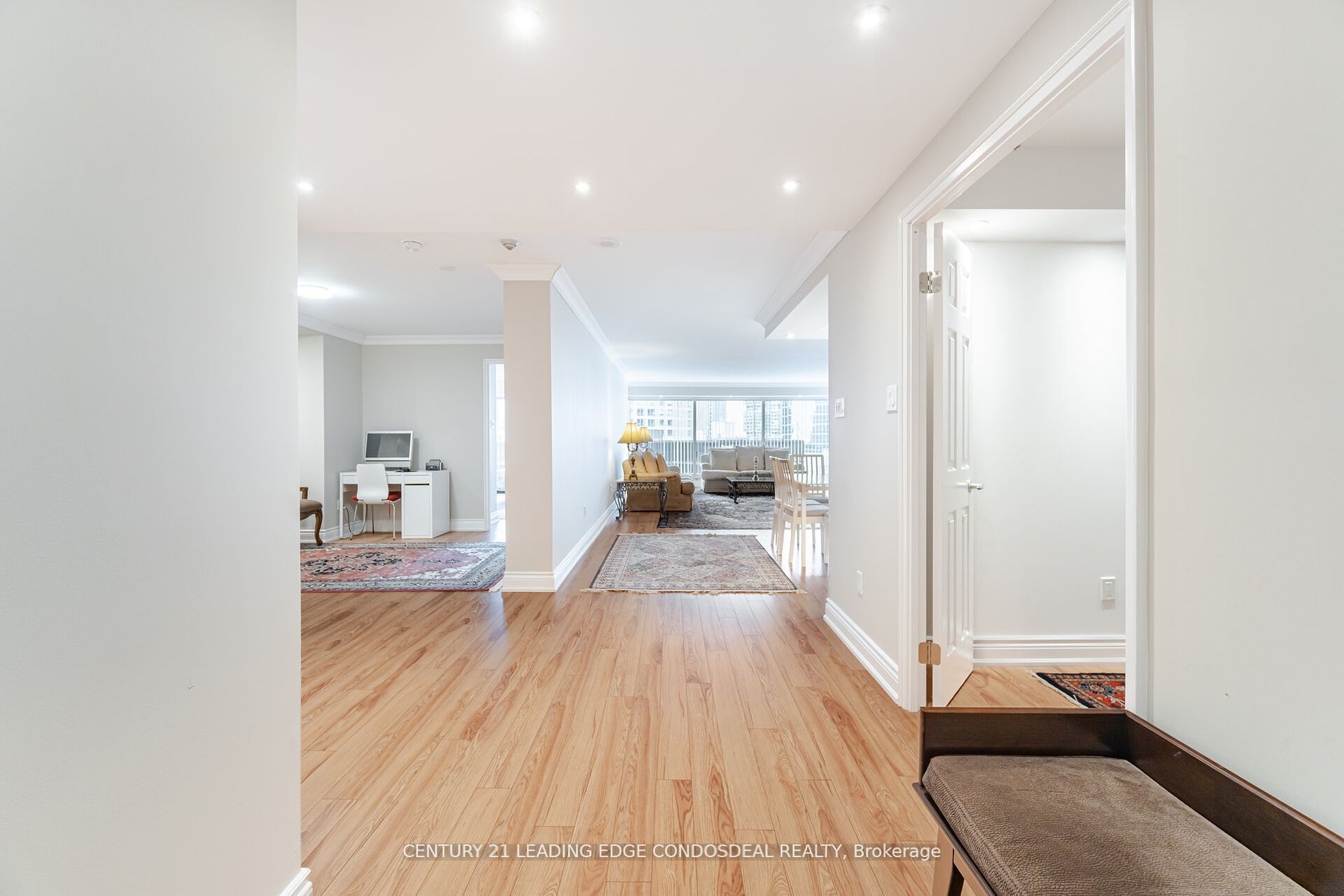 33 University Avenue 2106