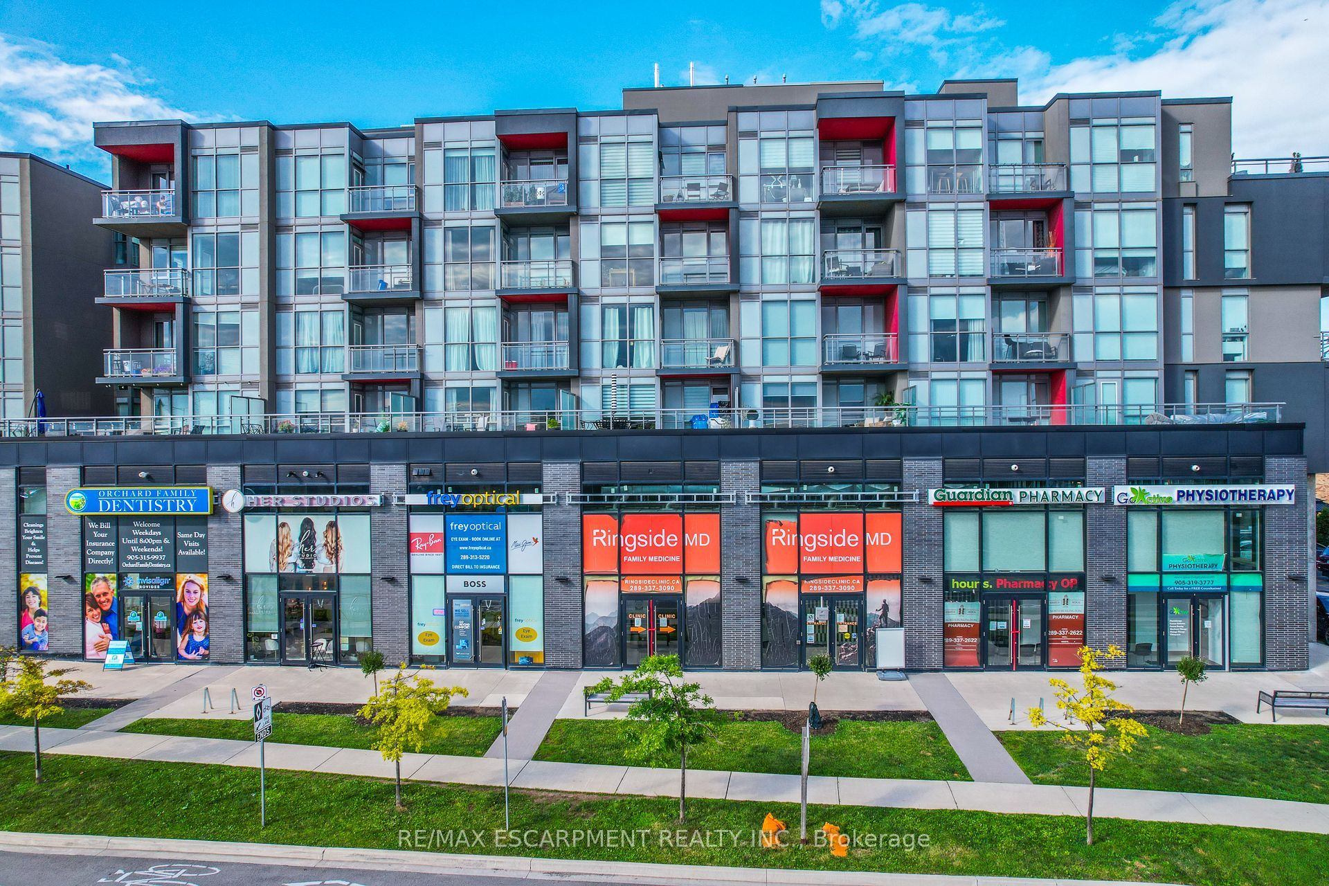 5230 DUNDAS Street 527