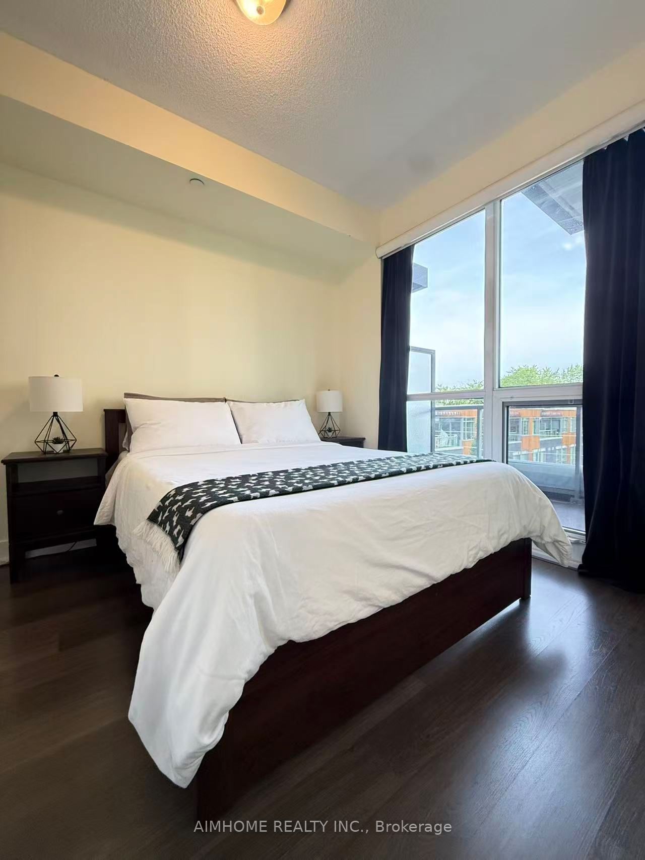 88 Sheppard Avenue E 315
