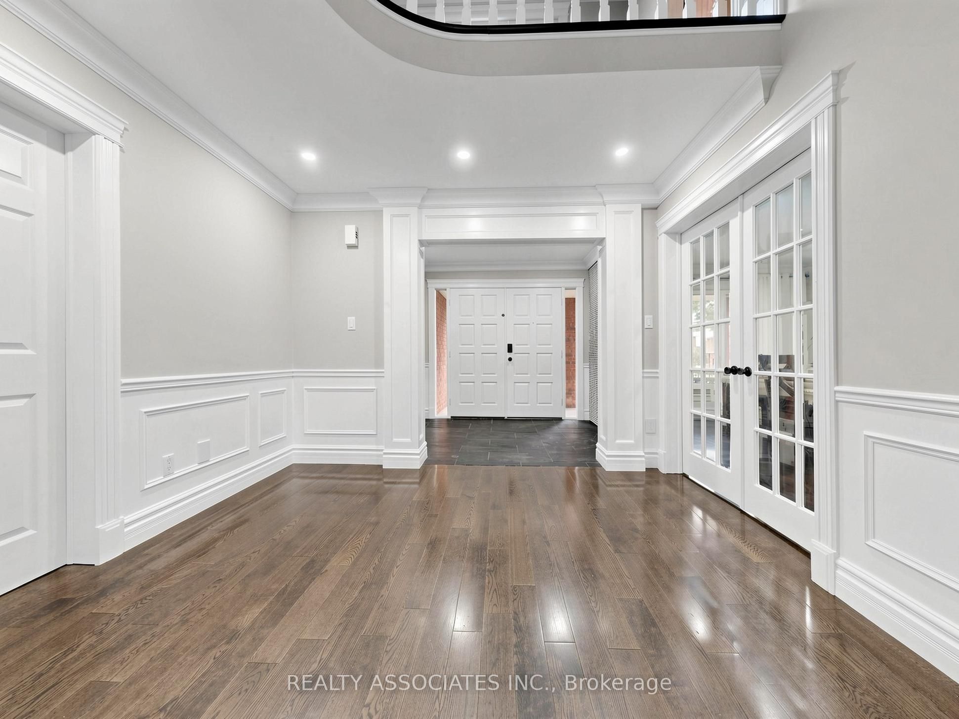 96 Zinnia Place S
