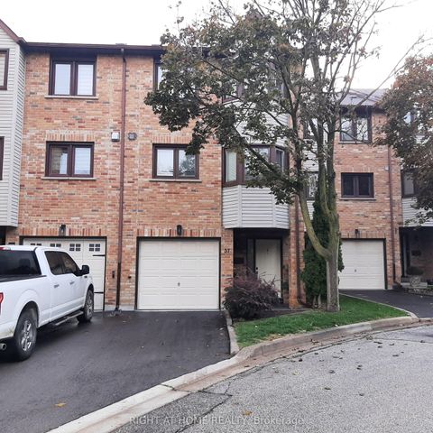 Photo of 37 Old Firehall Lane #17, Vaughan, ON L4L 8W3 (MLS # N12483666)